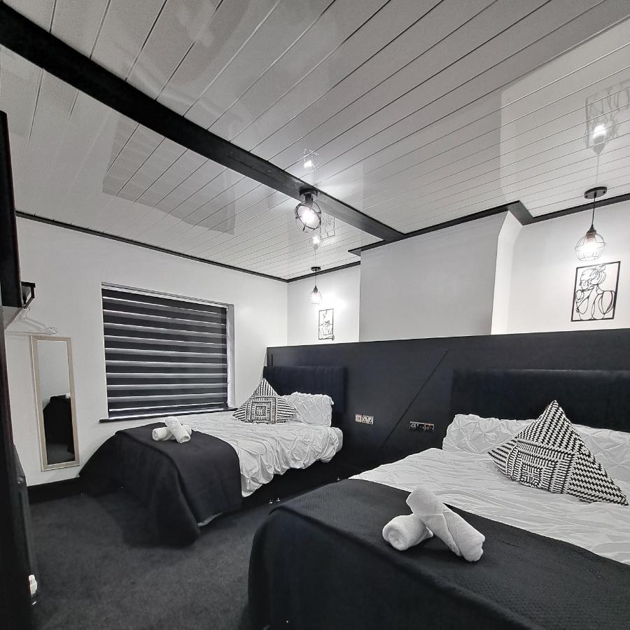 Family Holiday With Hot Tub , Family Groups Only Blackpool Exterior photo